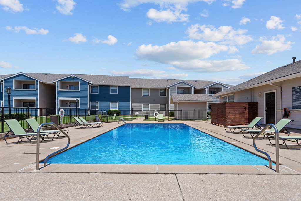 the enclave at homecoming terra vista swimming pool