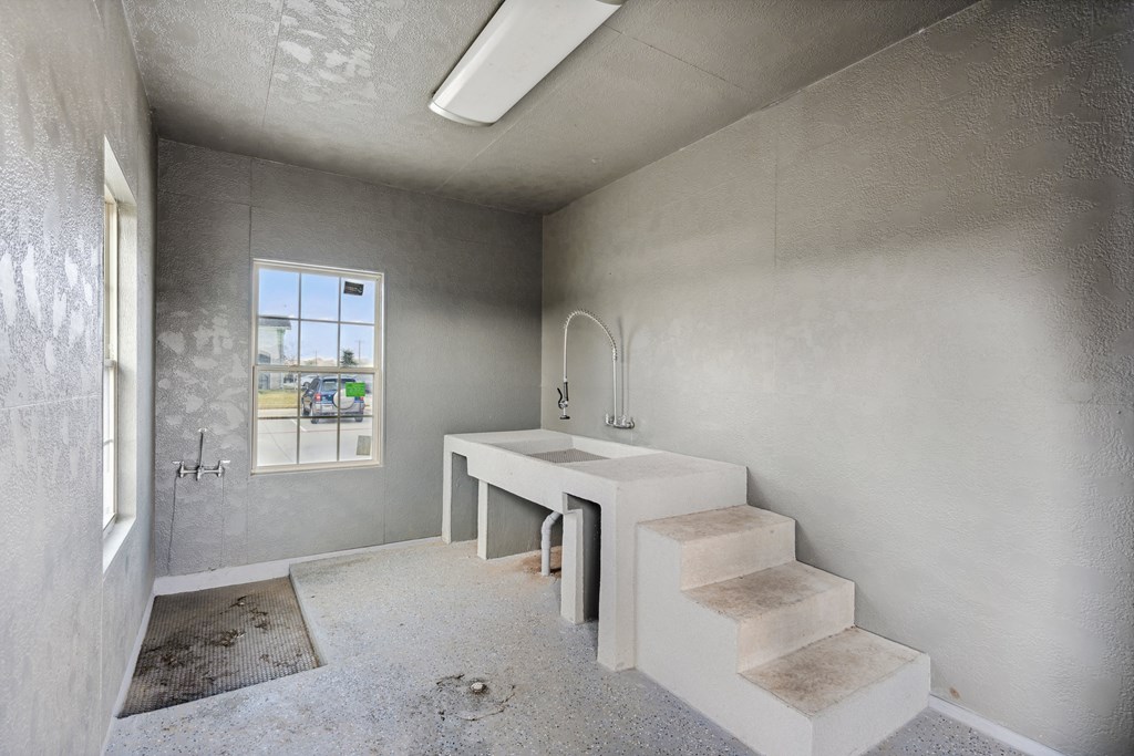 Lake Villas Apartments