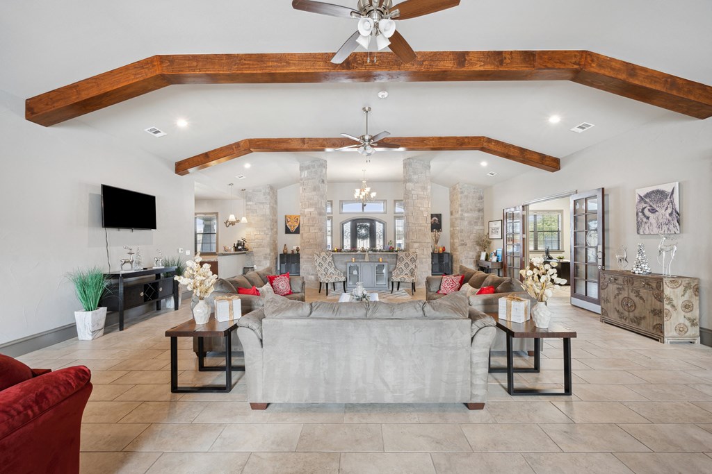 Lake Villas Apartments