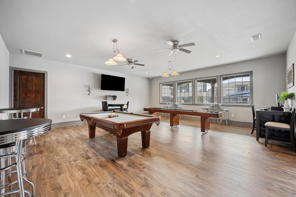 Lake Villas Apartments