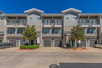 lease apartments in East Dallas, TX  - Photo Gallery 36