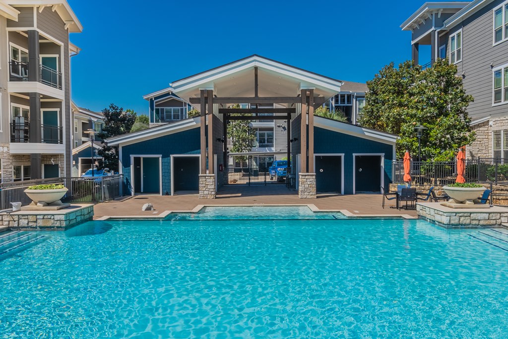 Lakewood Flats Apartments