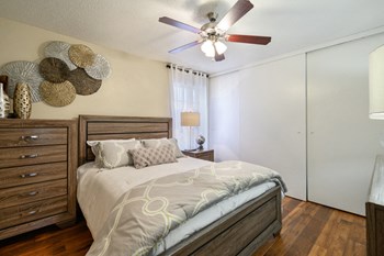 bedroom Euless, TX - Photo Gallery 5