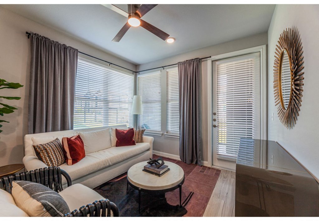 The Beacon On Westmoreland Apartments, 120 S Westmoreland Rd, DeSoto, TX RentCafe