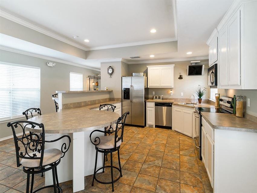 Residences At Holly Oaks Apartments, 2129 Holly Oaks, Weatherford, TX