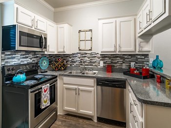 2129 Holly Oaks 1-3 Beds Apartment for Rent - Photo Gallery 2