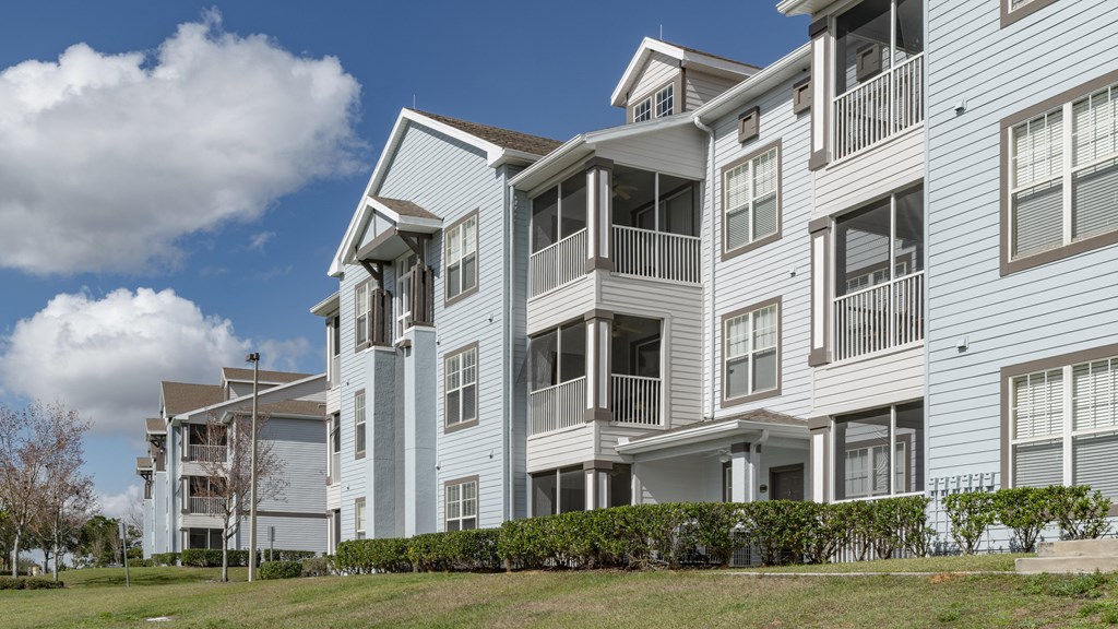 a picture of an apartment building