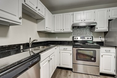12550-12750 W National Avenue 2 Beds Apartment for Rent - Photo Gallery 1