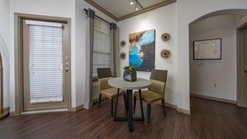 2211 Montgomery Park Boulevard 1-3 Beds Apartment for Rent - Photo Gallery 5
