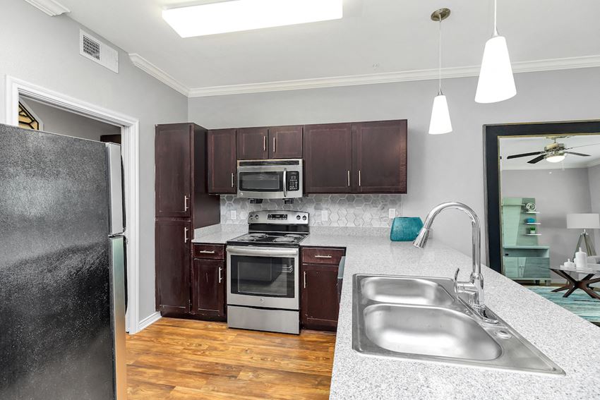 Heritage Village Residences Apartments, 701 Heritage Way, Hurst, TX