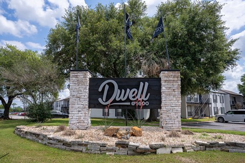 1600 Southwest Pkwy 1-3 Beds Apartment for Rent