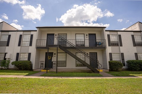 1600 Southwest Pkwy 1-3 Beds Apartment for Rent