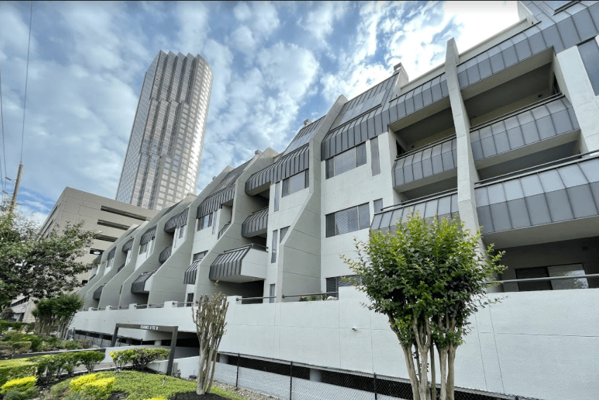 Exterior building1 at Augusta Court Apartments, Texas, 77057