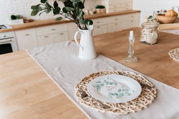 how to set a traditional thanksgiving table with lots of rustic and neutral accents  at Oaks of Westchase, Houston, Texas