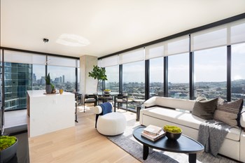 Dining Room with Floor to Ceiling Windows - Photo Gallery 4