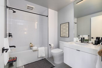 bathroom - Photo Gallery 11