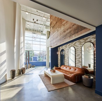 Lobby - Photo Gallery 6