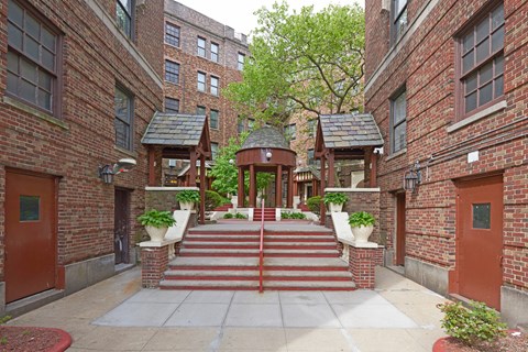 Grand Concourse courtyard
