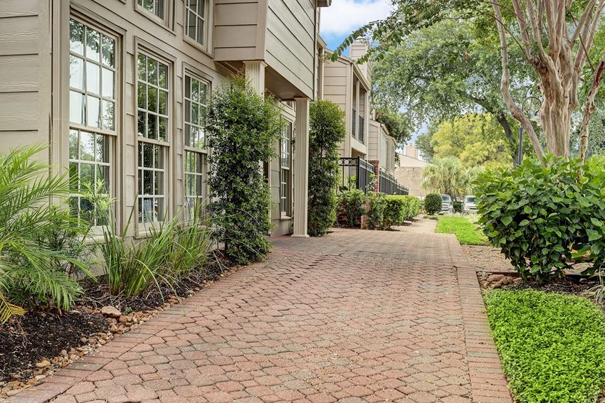 Woodlake Meadows - Photo Gallery 1