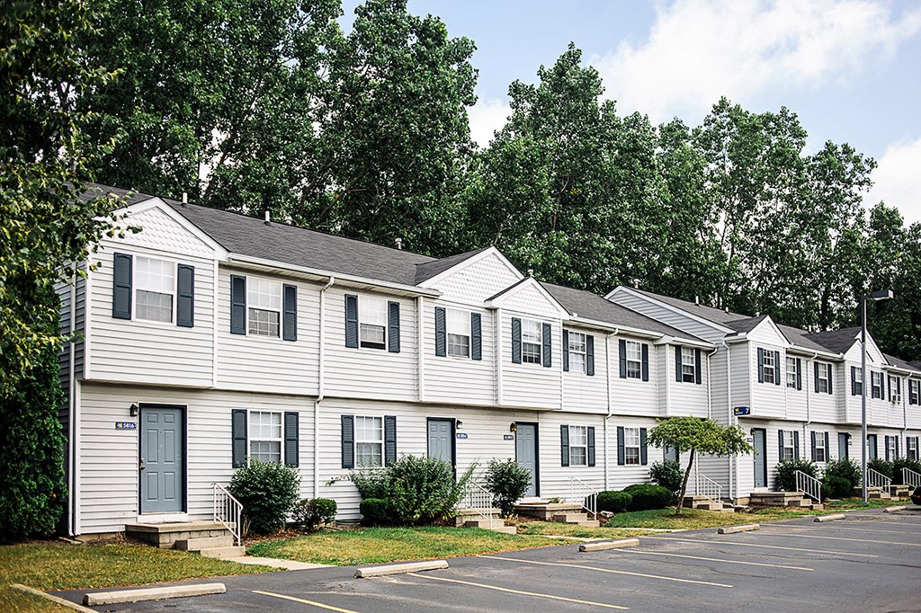 2 and 3 Bedroom Townhomes