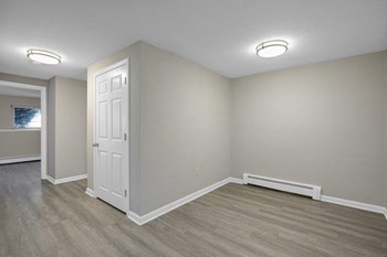 Renovated Dining Room - Photo Gallery 5