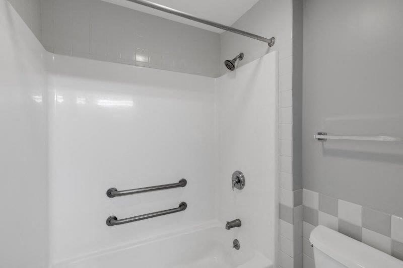 Bathtub at Haven West in Brunswick, ME