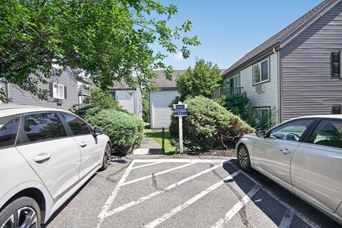 10 Clapboard Ridge Rd. Studio-3 Beds Apartment for Rent