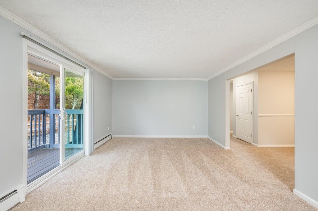 Engineered Wood Flooring at Ashford Crossing, Shrewsbury, Massachusetts