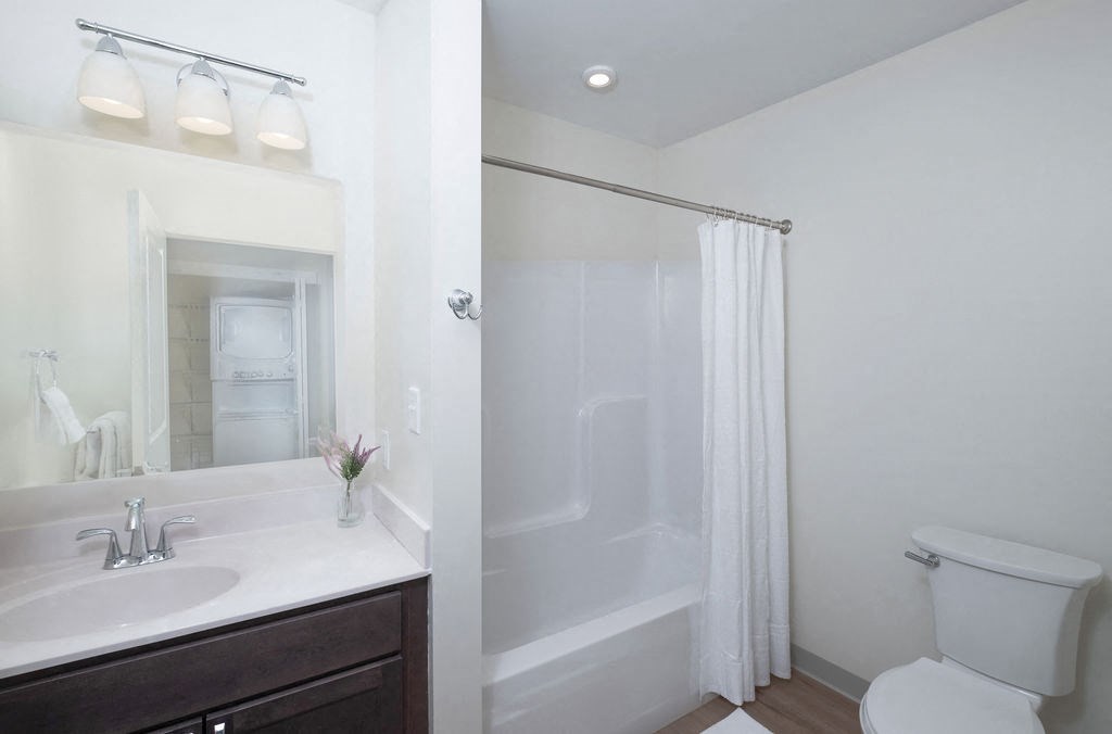 Bathroom With Bathtub at Atlantic Pointe, Brunswick, ME