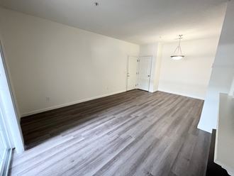 100 Crossing Dr 1-2 Beds Apartment for Rent - Photo Gallery 3