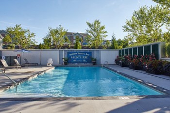 Invigorating Swimming Pool at The Tannery, Glastonbury, Connecticut - Photo Gallery 20
