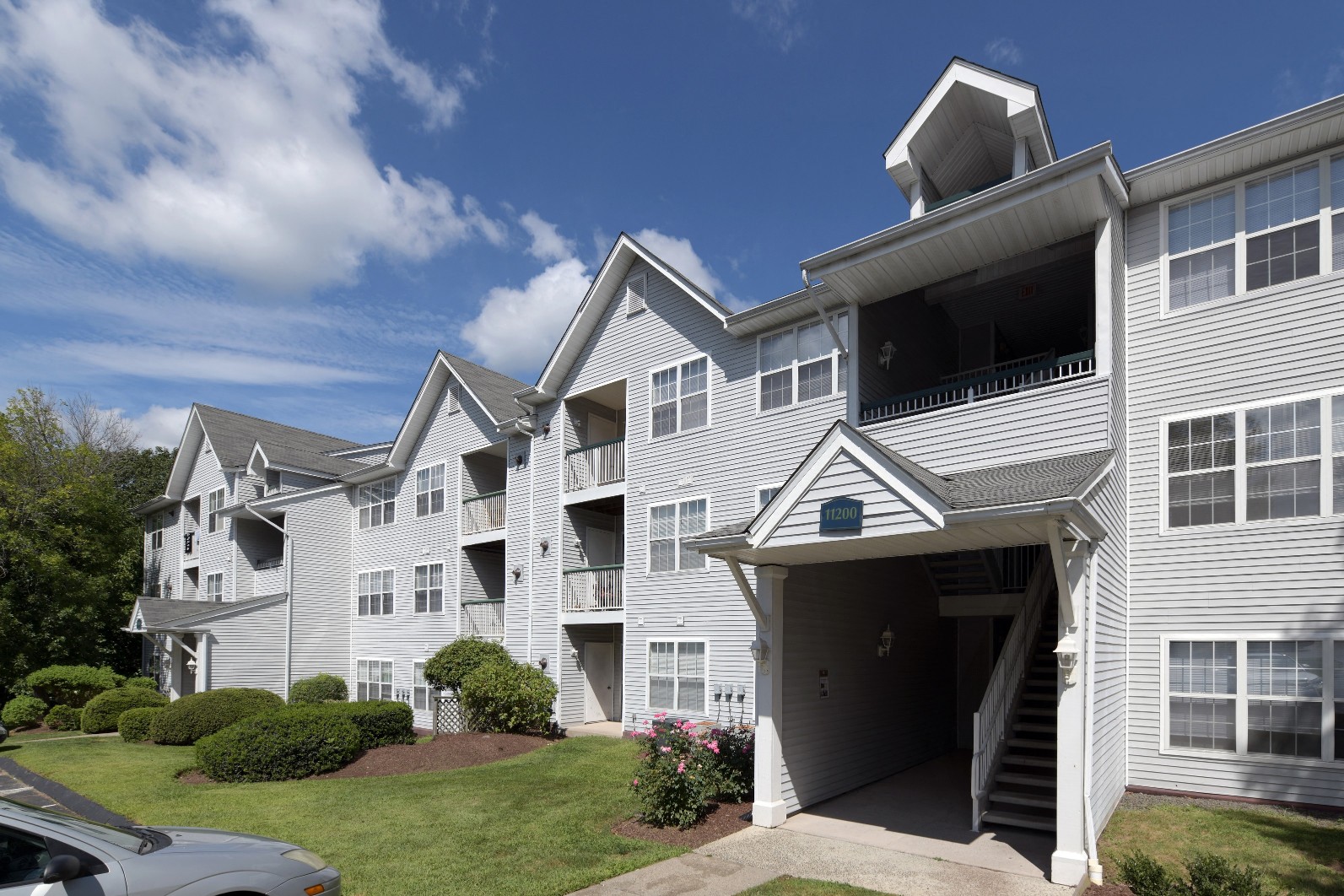 Town Walk at Hamden Hills Hamden, CT Apartments for Rent Photos