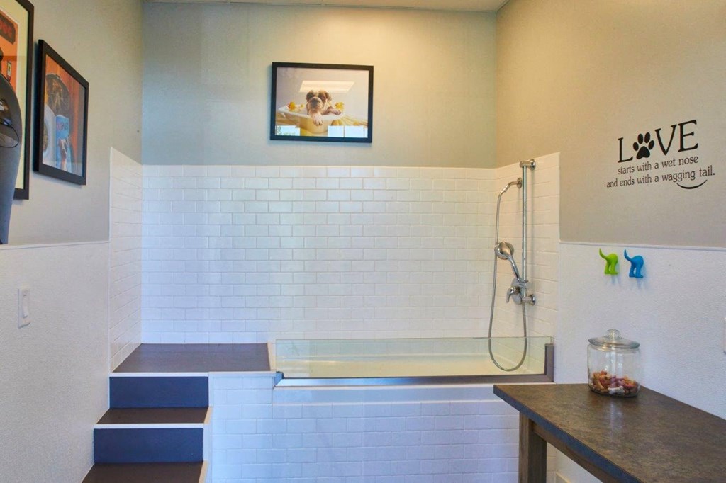 Pet Care Center at The Tannery, Connecticut, 06033