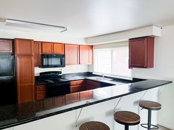 904 Church St 2-8 Beds Apartment for Rent - Photo Gallery 4