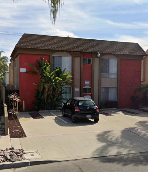 4121 Iowa Street 1-2 Beds Apartment for Rent