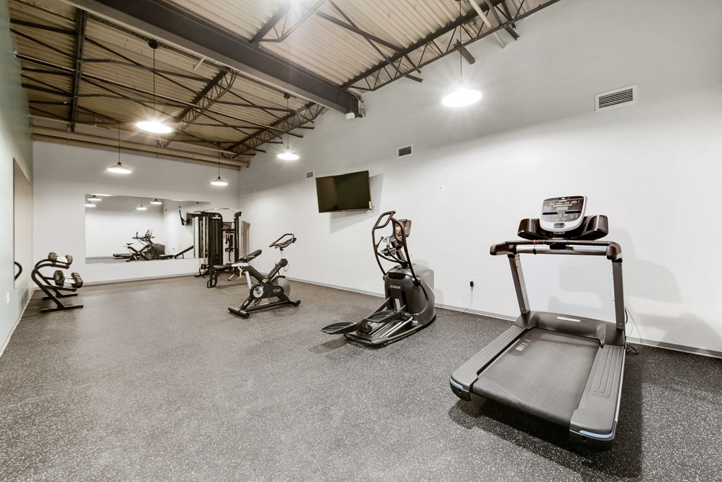 the gym at the benningtoncci apartments