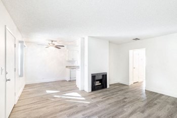 700 W. Avenue I 1-2 Beds Apartment for Rent - Photo Gallery 5