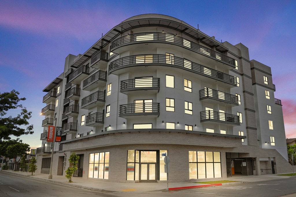 5801 Pico Blvd at The Fairfax Flats Apartments, Los Angeles, CA, 90019