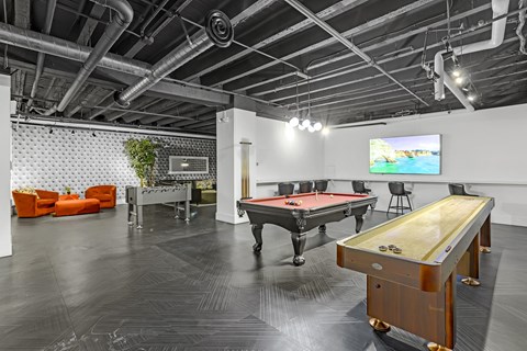 Game Roomat Park Wilshire, Los Angeles, 90057
