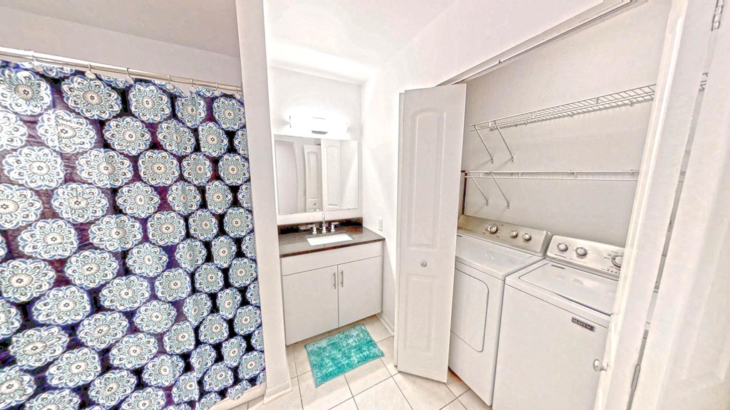 In- Unit Washer/Dryer