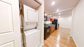 509 E. Green St. 1-2 Beds Apartment for Rent - Photo Gallery 2