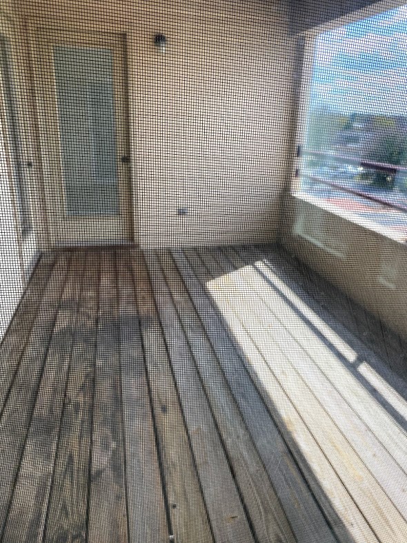 Loockerman Square Apartments - Private Balcony