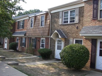 1171-1179 Adams Court 2 Beds Townhouse for Rent - Photo Gallery 2