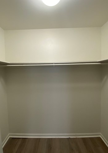 340 - 348 United Way 2 Beds Apartment for Rent - Photo Gallery 11