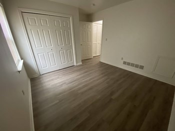 340 - 348 United Way 2 Beds Apartment for Rent - Photo Gallery 12