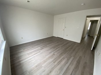 340 - 348 United Way 2 Beds Apartment for Rent - Photo Gallery 10