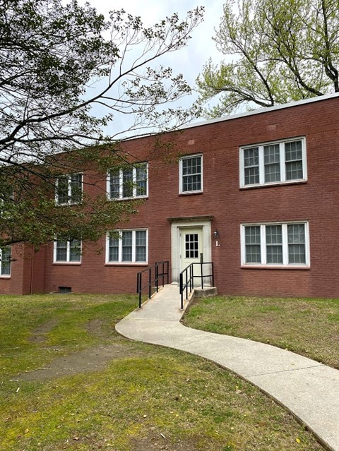 Garden Court Apartments - Building Exterior