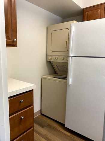 Kitchen - Laundry Center, Refrigerator - Photo Gallery 9