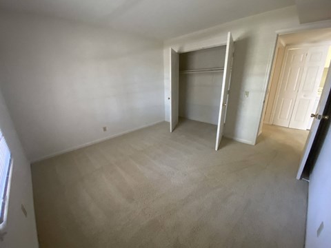 Kings Court Apartments - Main Building - Bedroom / Bedroom Closet / Wall-to-wall carpet