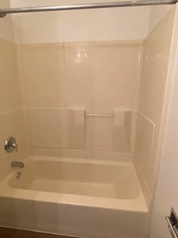 826 - 838 S Bradford St 2 Beds Apartment for Rent - Photo Gallery 22